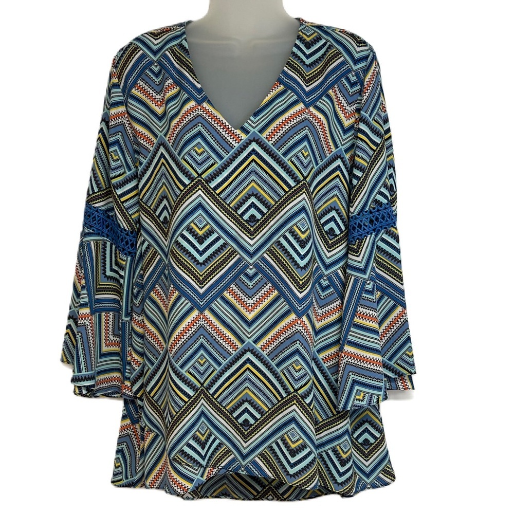 Womens V Neck Tunic Blouse Size 14/16W 3/4 Bell Sleeve Hi Low Geometric Boho‎